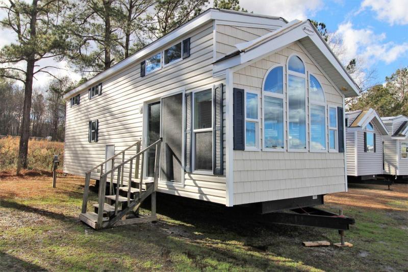 2019 Kropf Island Super Loft 6128 Park Model 2019 Kropf Island Super Loft 6128 Park Model