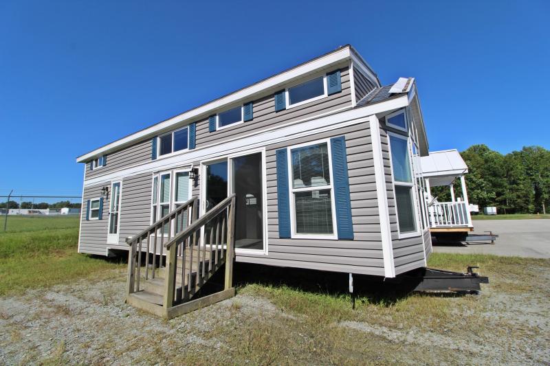2019 Kropf Lakeside 8029 Park Model 2019 Kropf Lakeside 8029 Park Model