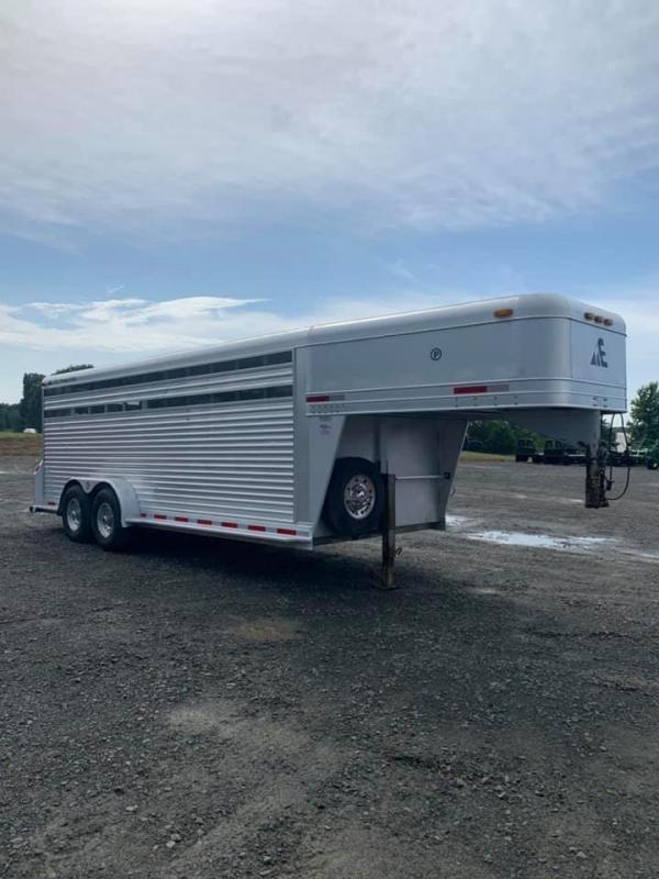 2004 Elite Trailers 20'x7' Stock Livestock Trailer 2004 Elite Trailers 20'x7' Stock Livestock Trailer