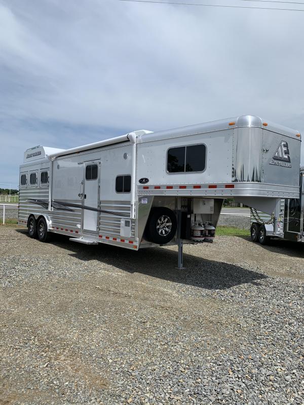 2021 Elite Trailers 3 Horse Mustang LQ Horse Trailer 2021 Elite Trailers 3 Horse Mustang LQ Horse Trailer