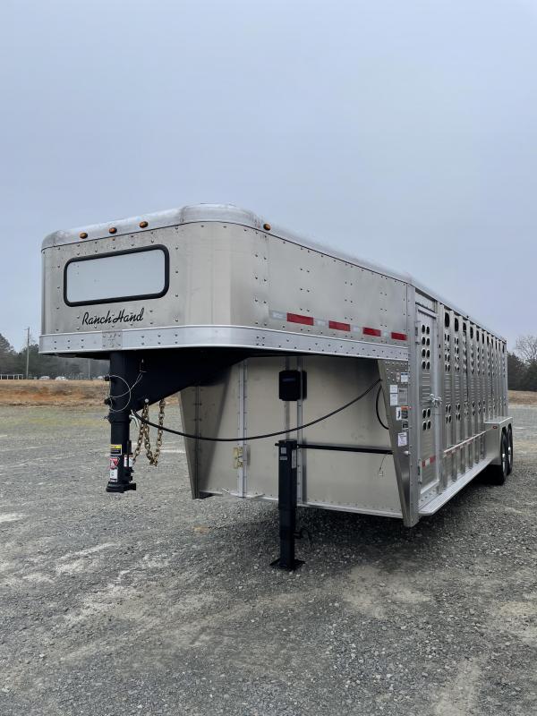 2022 Wilson Trailer Company 7'x24' Ranch Hand Livestock Trailer 2022 Wilson Trailer Company 7'x24' Ranch Hand Livestock Trailer