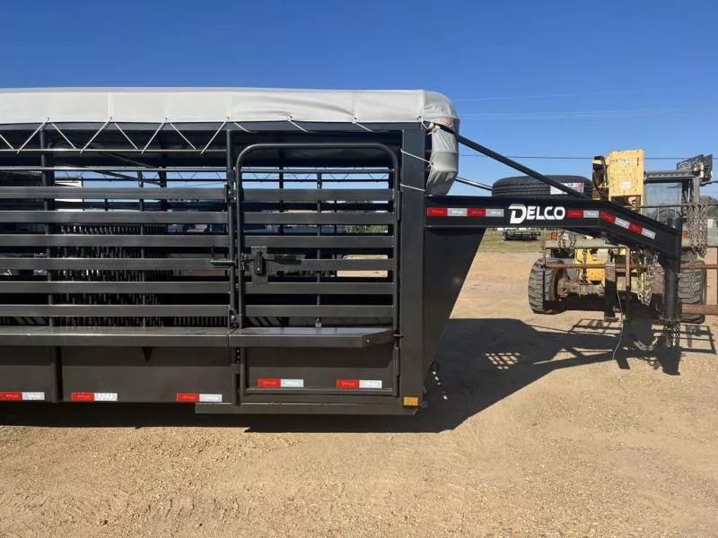 2025 Delco 24 Ft Livestock 