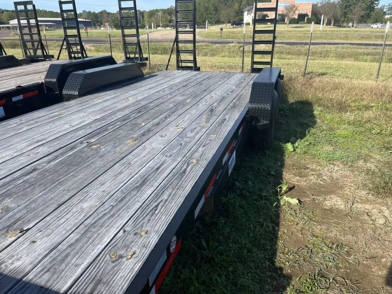 2025 Top Hat EC10 Equipment Hauler 7x20 9,990lb GVW 