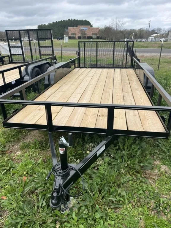 2026 Barrentine Utility 16X77 W/Dovetail 