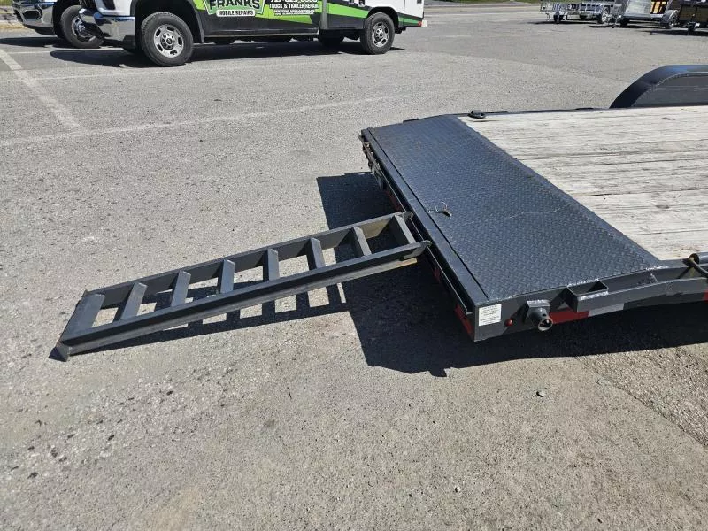 used Car Haulers / Racing Trailers Lamar Trailers  for sale, in Carlisle, PA Thumbnail 12
