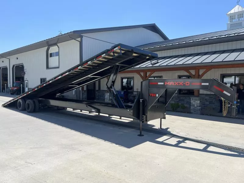 2025 MAXXD 102x40' TDX Gooseneck Deckover Tilt Trailer 30000# * HYDRAULIC JACKS * 15K AXLES * EOH BRAKES * HDSS SUSPENSION * 12" OC C/M * PIERCED FRAME/TORQUE TUBE/UNDER BRIDGE * 17.5" 18-PLY TIRES * SIDE BOXES * WIRELESS * RATCHET TRACK * CONTAINER TILT