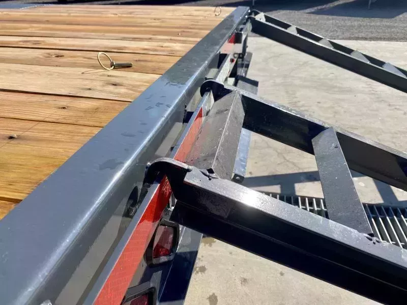 new Equipment / Flatbed Trailers Lamar Trailers  for sale, in Carlisle, PA Thumbnail 20