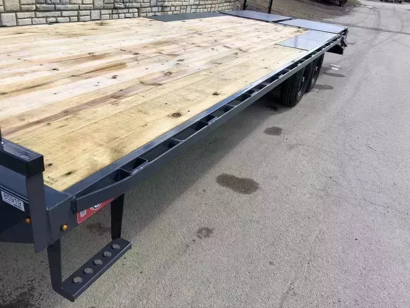 new Equipment / Flatbed Trailers Lamar Trailers  for sale, in Evans City, PA Thumbnail 11