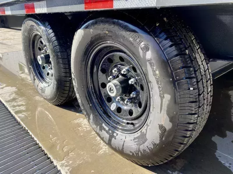 new Equipment / Flatbed Trailers Lamar Trailers  for sale, in Carlisle, PA Thumbnail 19