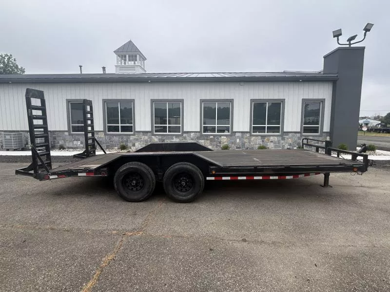 used Equipment / Flatbed Trailers Load Trail  for sale, in West Middlesex, PA Thumbnail 2