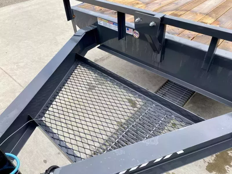 new Equipment / Flatbed Trailers Lamar Trailers  for sale, in Irwin, PA Thumbnail 11