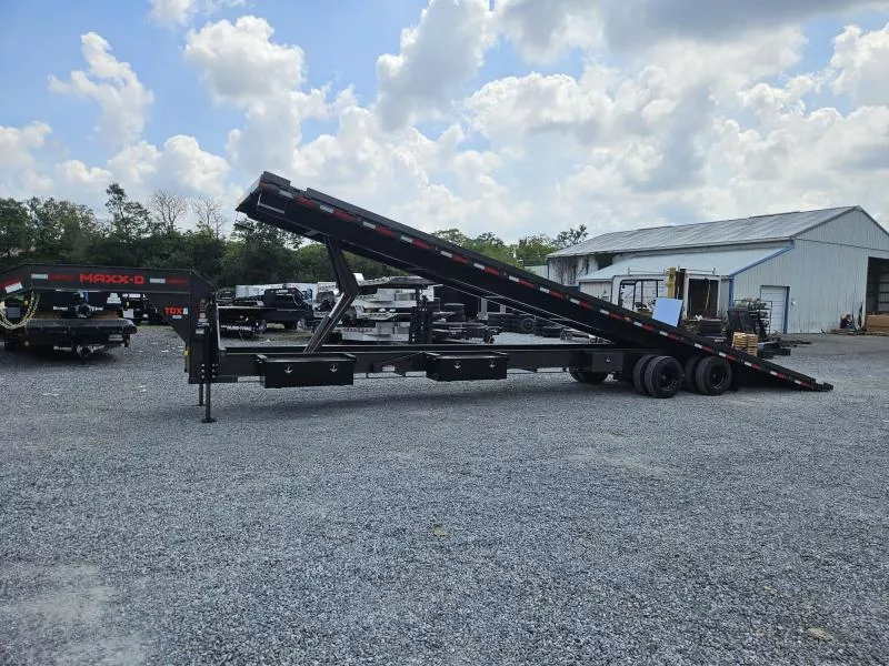 2025 MAXXD 102x40' TDX Gooseneck Deckover Tilt Trailer 30000# * HYDRAULIC JACKS * 15K AXLES * EOH BRAKES * HDSS SUSPENSION * 12" OC C/M * PIERCED FRAME/TORQUE TUBE/UNDER BRIDGE * 17.5" 18-PLY TIRES * SIDE BOXES * WIRELESS * RATCHET TRACK * CONTAINER TILT