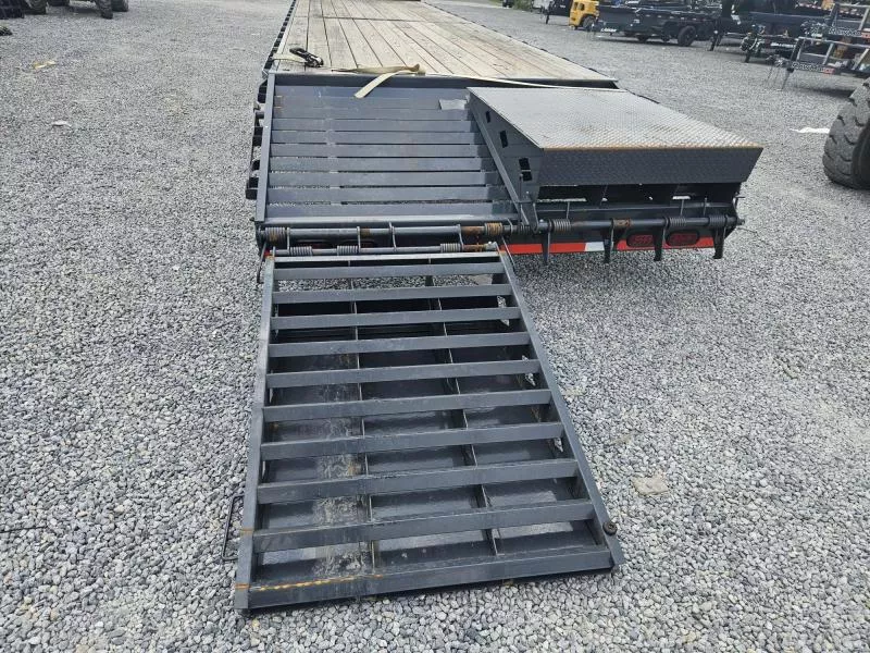 used Equipment / Flatbed Trailers Lamar Trailers  for sale, in Carlisle, PA Thumbnail 15