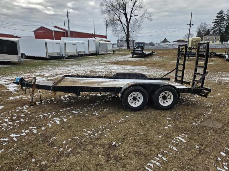 2002 Triple Crown Trailers Trade In Equipment Trailer