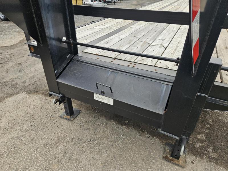 used Equipment / Flatbed Trailers Kaufman Trailers  for sale, in Carlisle, PA Thumbnail 2