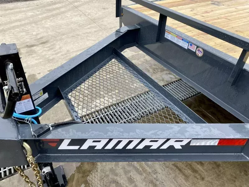 new Equipment / Flatbed Trailers Lamar Trailers  for sale, in Evans City, PA Thumbnail 8