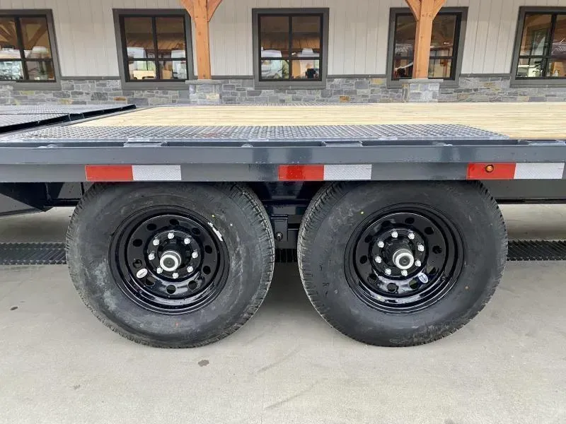 new Equipment / Flatbed Trailers Lamar Trailers  for sale, in Carlisle, PA Thumbnail 28