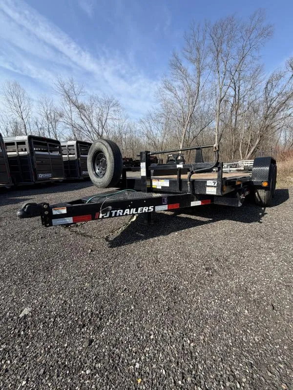 used Equipment / Flatbed Trailers PJ Trailers  for sale, in West Middlesex, PA Thumbnail 3