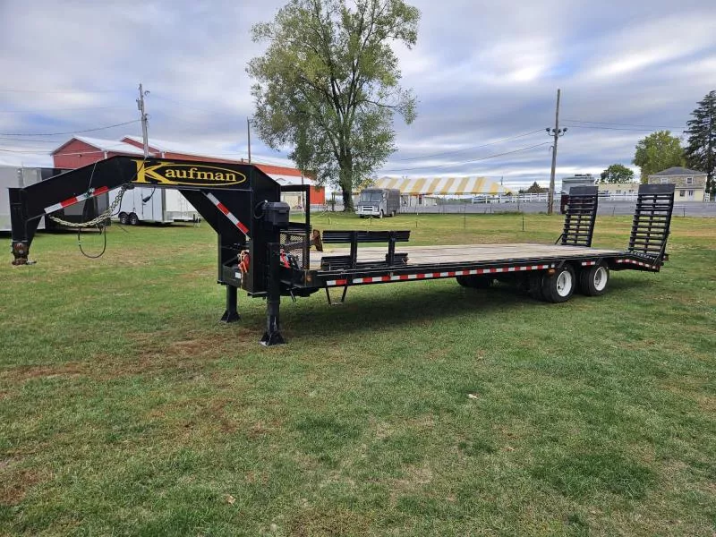 2023 Kaufman Trailers Trade In Deckover Trailer