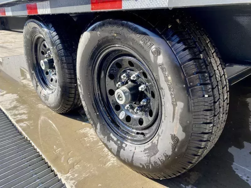 new Equipment / Flatbed Trailers Lamar Trailers  for sale, in Evans City, PA Thumbnail 19