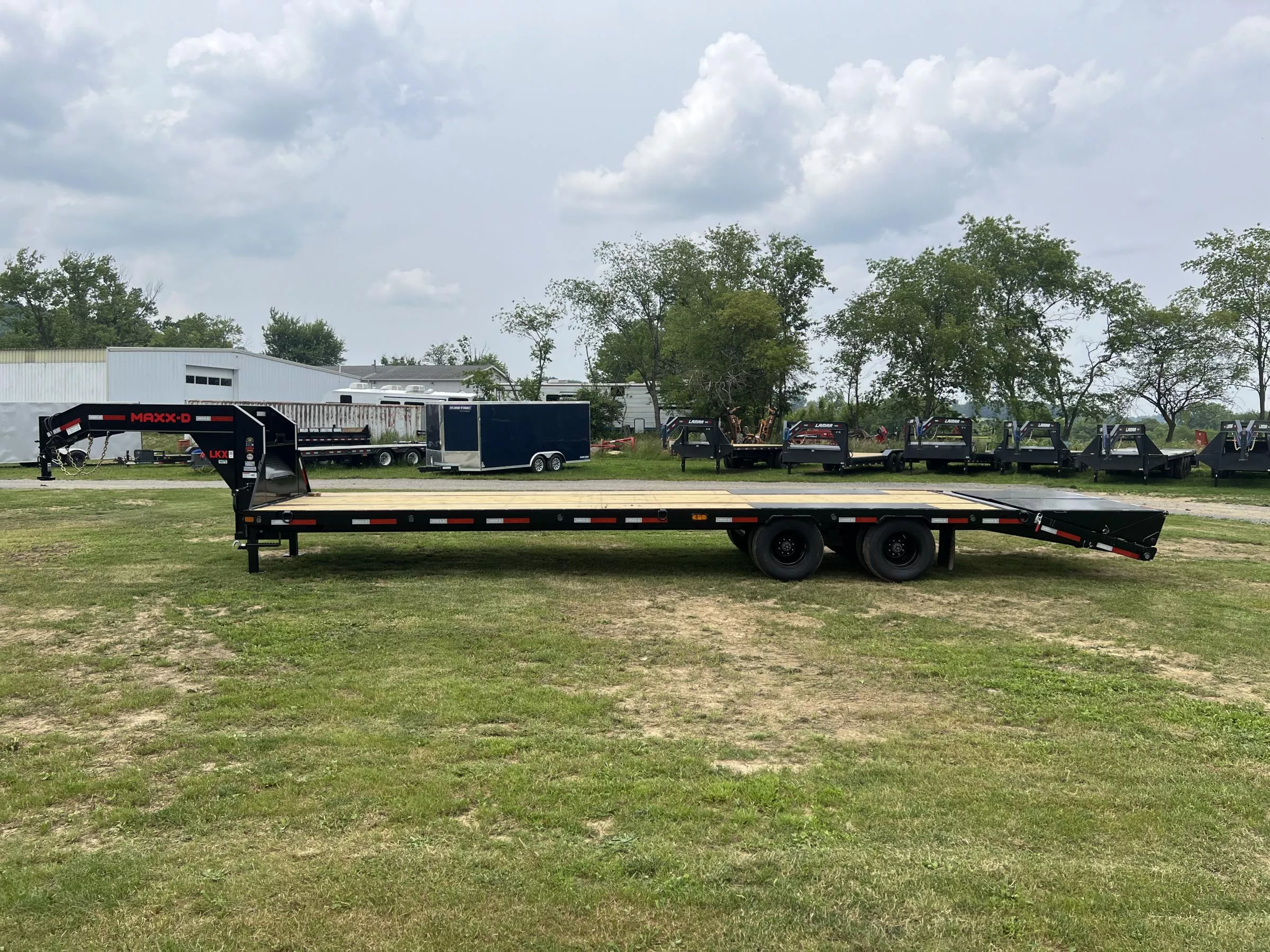 new Equipment / Flatbed Trailers MAXX-D  for sale, in Evans City, PA Thumbnail 7