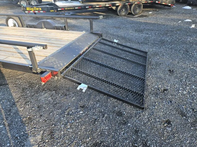 used Utility Trailers Karavan Trailers  for sale, in Carlisle, PA Thumbnail 9