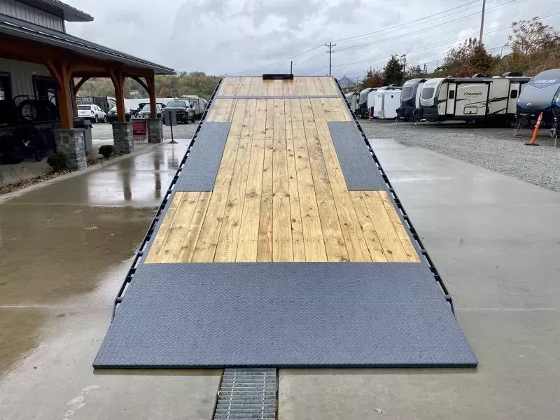 new Equipment / Flatbed Trailers Lamar Trailers  for sale, in Carlisle, PA Thumbnail 5