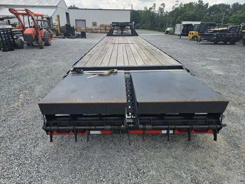 used Equipment / Flatbed Trailers Lamar Trailers  for sale, in Carlisle, PA Thumbnail 4