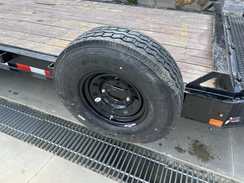 used Equipment / Flatbed Trailers Sure-Trac  for sale, in Irwin, PA Thumbnail 12
