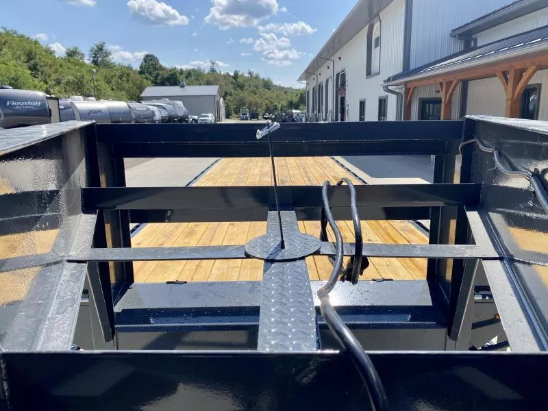 new Equipment / Flatbed Trailers Lamar Trailers  for sale, in Irwin, PA Thumbnail 9