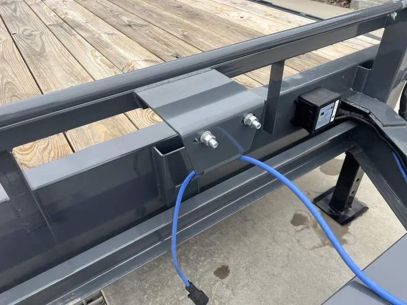 used Equipment / Flatbed Trailers Lamar Trailers for sale, in Irwin, PA Thumbnail 13