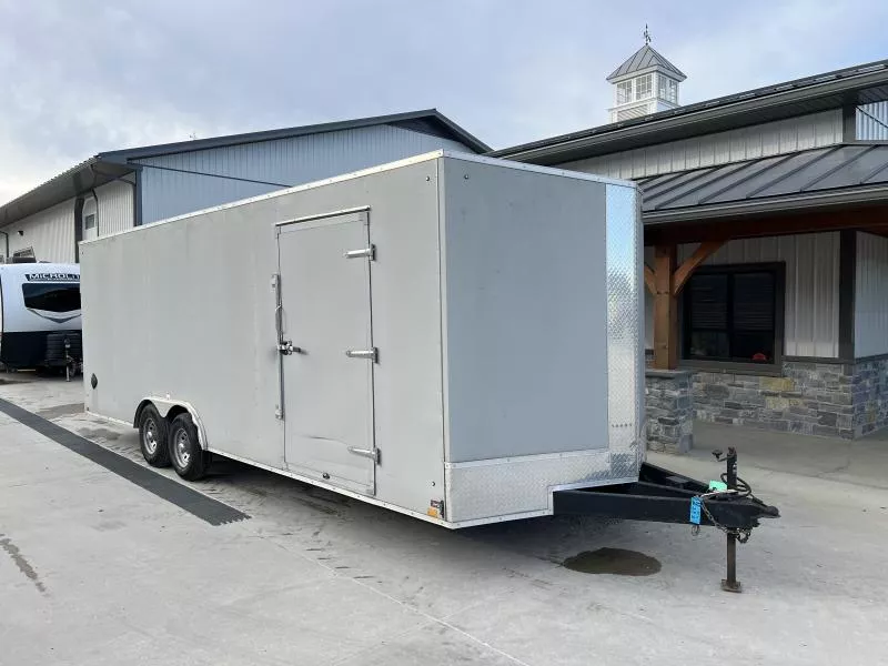 USED 2022 Discovery Trailers 8.5x24 Enclosed Cargo Trailer 9990 GVW * ESCAPE DOOR *SILVER EXTERIOR * TRIPLE TUBE TONGUE * D-RINGS * E-TRACK *