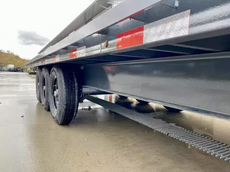 new Equipment / Flatbed Trailers Lamar Trailers  for sale, in Carlisle, PA Thumbnail 25