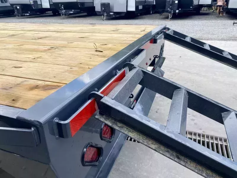 new Equipment / Flatbed Trailers Lamar Trailers  for sale, in Carlisle, PA Thumbnail 25