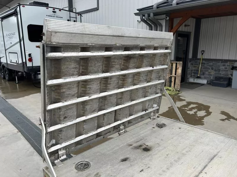 used Equipment / Flatbed Trailers Aluma  for sale, in Irwin, PA Thumbnail 10
