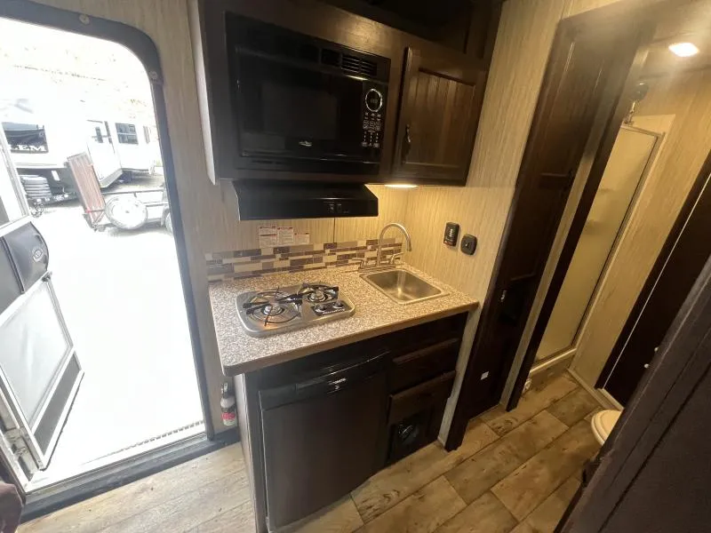 used Stock / Stock Combo Trailers Bison Trailers  for sale, in Irwin, PA Thumbnail 5