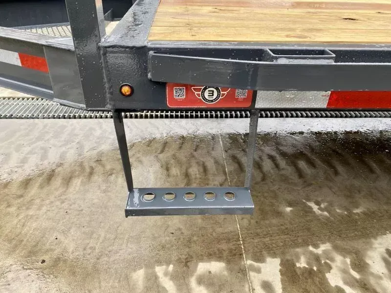 new Equipment / Flatbed Trailers Lamar Trailers  for sale, in Evans City, PA Thumbnail 10