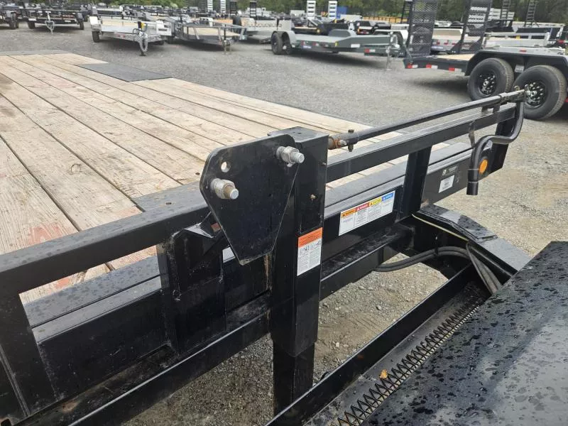 used Equipment / Flatbed Trailers PJ Trailers  for sale, in Carlisle, PA Thumbnail 14