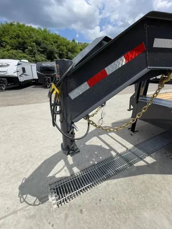 new Equipment / Flatbed Trailers Lamar Trailers  for sale, in Evans City, PA Thumbnail 12