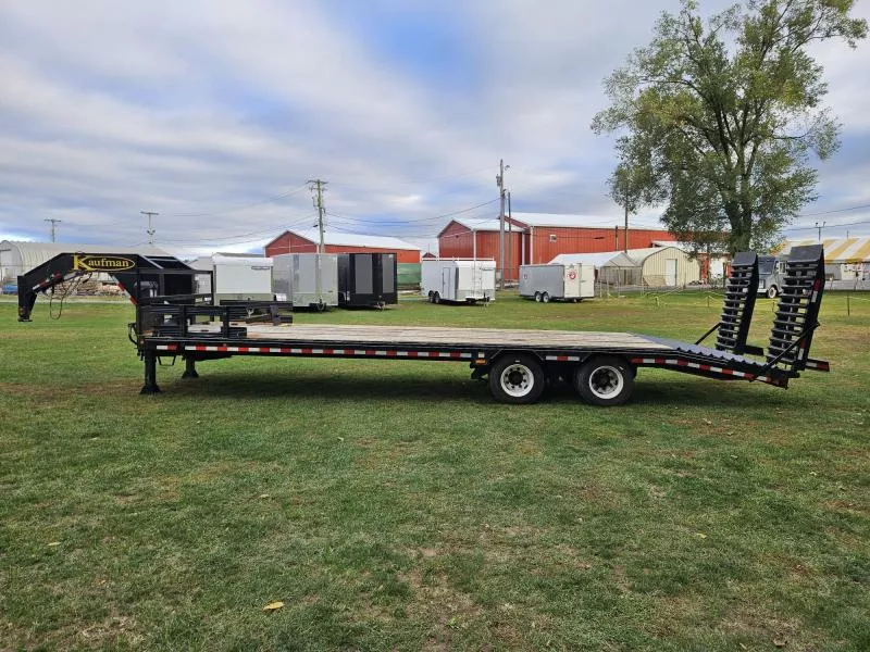 used Equipment / Flatbed Trailers Kaufman Trailers  for sale, in Carlisle, PA Thumbnail 2