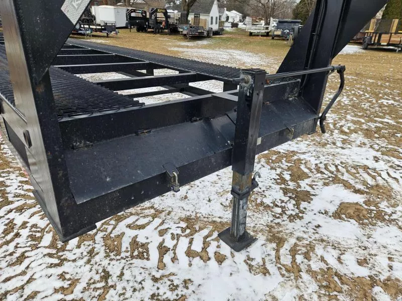 used Car Haulers / Racing Trailers Kaufman Trailers  for sale, in Carlisle, PA Thumbnail 11