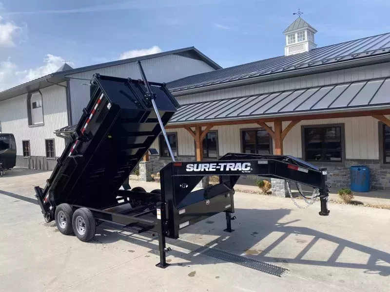 2026 Sure-Trac 7x16' Gooseneck Pro Series I-Beam Dump Trailer 15400# GVW * TELESCOPIC HOIST * FRONT/REAR BULKHEAD * DUAL 12K 2-SPEED JACKS * INTEGRATED KEYWAY * GOOSENECK COUPLER * 110V CHARGER * UNDERMOUNT RAMPS * 7 GA FLOOR