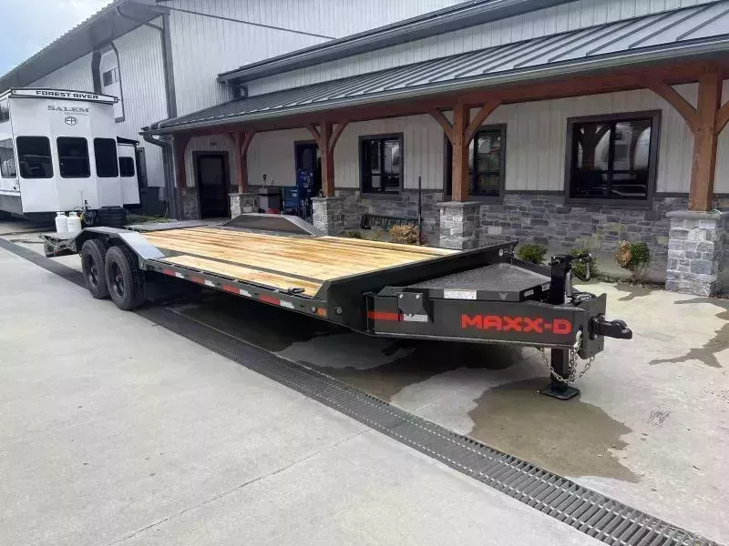 2026 MAXXD 102x24' H9X Super Duty Equipment Trailer 24000# GVW * EOH BRAKES * 12000# DEXTER TORSION SUPER SINGLE AXLES * 102" DECK/DRIVE OVER FENDERS * STAND UP DELUXE RAMPS * 12" O.C. I-BEAM C/M & ENGINEERED FRAME * 235/17.5" 18-PLY * OVERSIZE TOOLBOX
