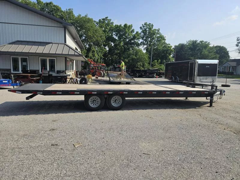 used Equipment / Flatbed Trailers Lamar Trailers  for sale, in Carlisle, PA Thumbnail 8