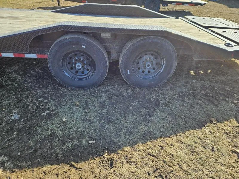 used Equipment / Flatbed Trailers Iron Bull  for sale, in Carlisle, PA Thumbnail 12
