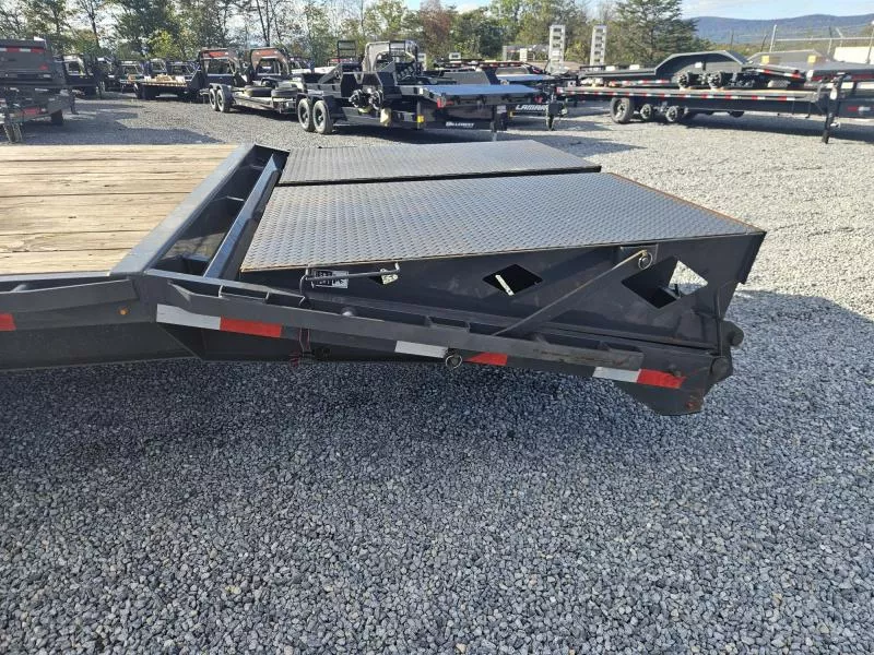used Equipment / Flatbed Trailers Lamar Trailers  for sale, in Carlisle, PA Thumbnail 4