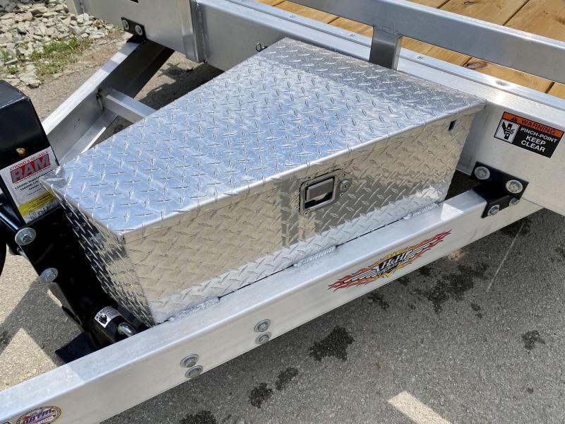 new Car Haulers / Racing Trailers H and H Trailer  for sale, in Carlisle, PA Thumbnail 17