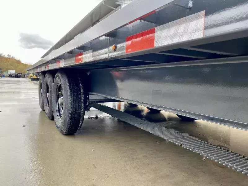 new Equipment / Flatbed Trailers Lamar Trailers  for sale, in Irwin, PA Thumbnail 25