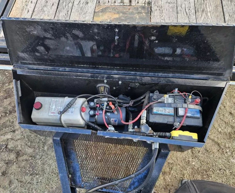 used Equipment / Flatbed Trailers Sure-Trac  for sale, in Carlisle, PA Thumbnail 14