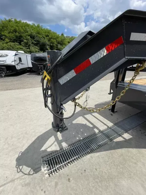 new Equipment / Flatbed Trailers Lamar Trailers  for sale, in Carlisle, PA Thumbnail 12